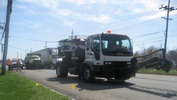 Pothole patcher aims to rescue city streets (with related video)