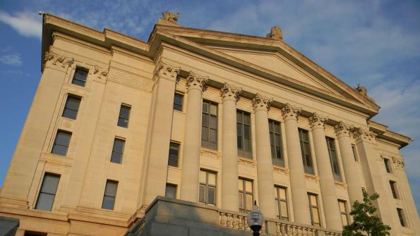 Oklahoma officials want Ten Commandments back on state grounds