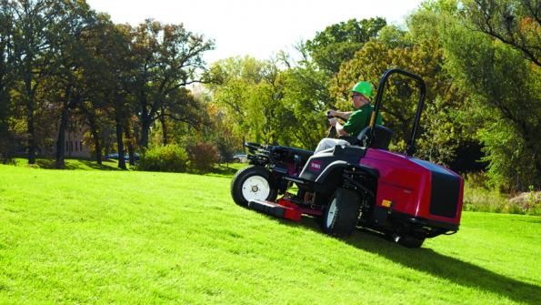 Riding mower combines agility and flexibility (with related video)