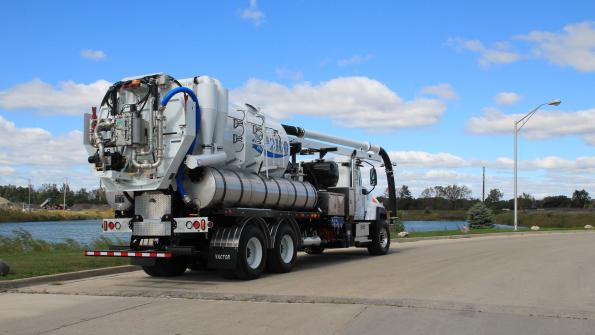 Sewer cleaner pulls material long distances