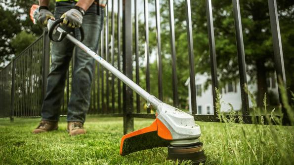 Battery-powered professional trimmer is low maintenance and works quietly